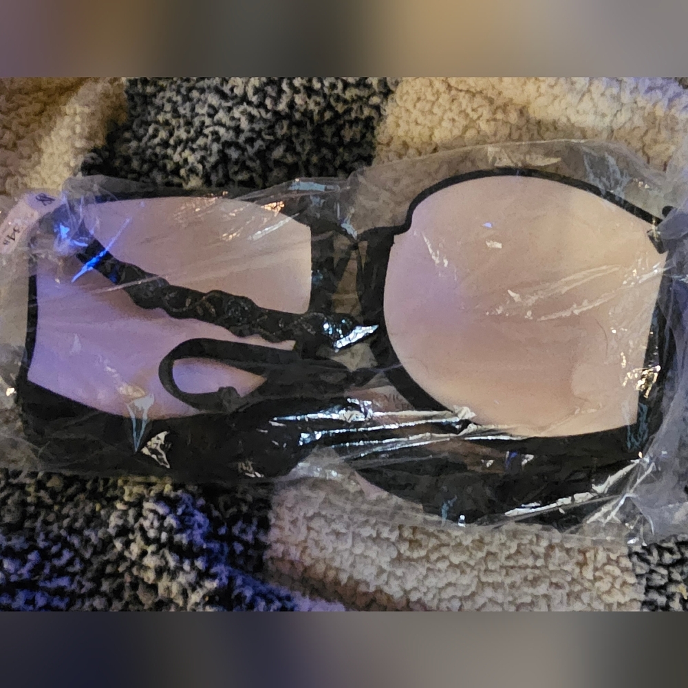 Victorias Secret Very Sexy Electric Orchid Shine Strap Push Up Bra - Picture 3 of 5